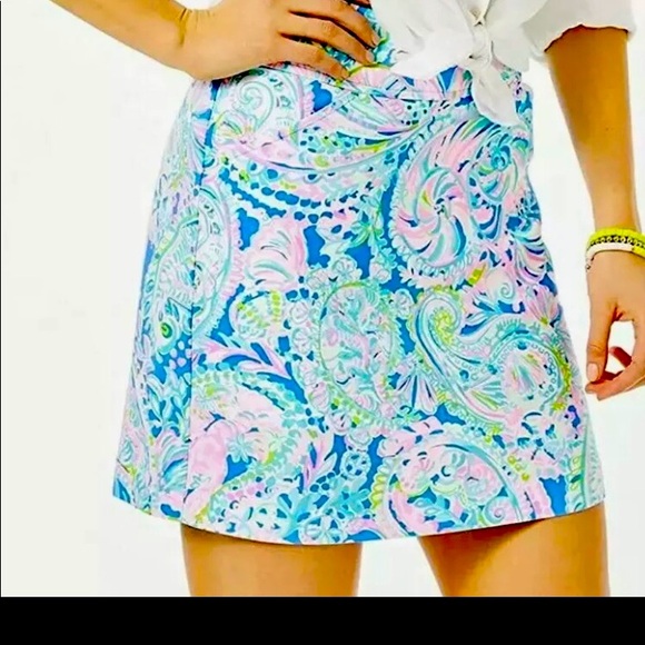 Lilly Pulitzer NWT Jonas Skort in Dream Team size 0 - Picture 2 of 5